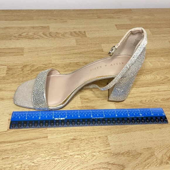 NWT Kelly and Katie Caital Sandal Heel Formal Size 9.5 in Champagne Color - Picture 7 of 8